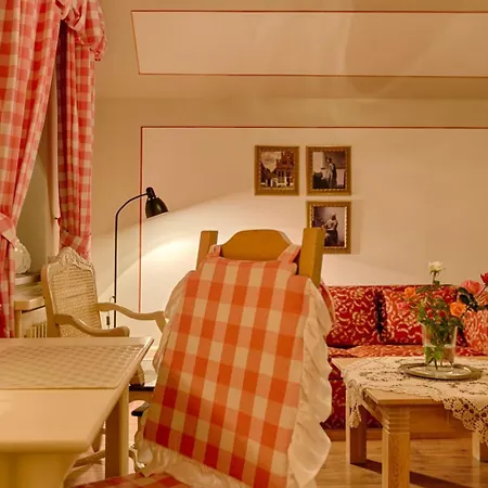 Rosa Guest house 3*