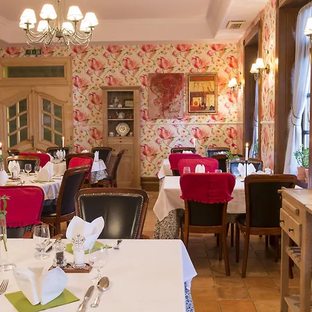 Rosa Pensionat 3*
