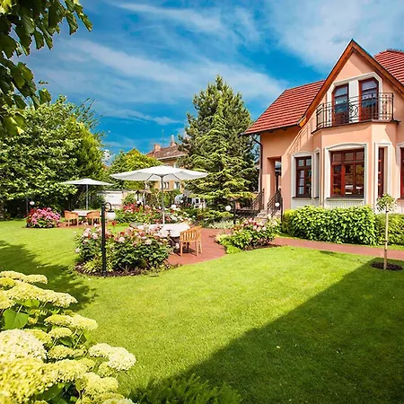 Rosa Pensionat 3*